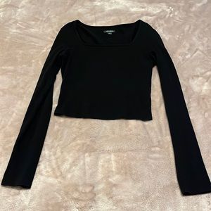 Black long sleeve crop top